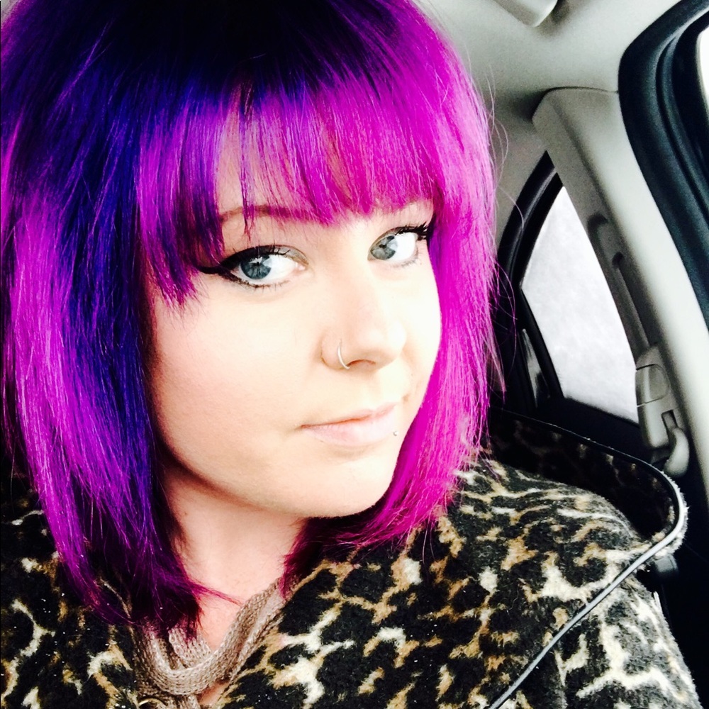 Meet your Posher, Caroline